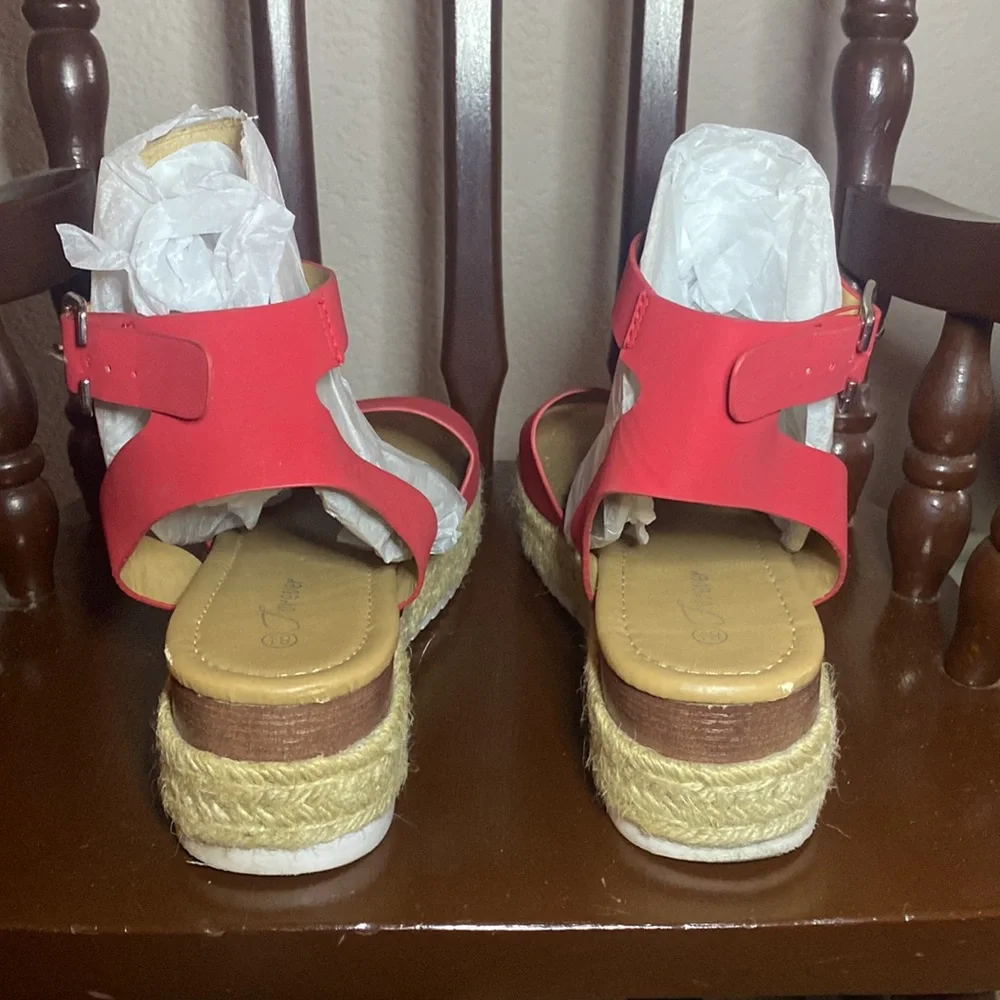 Red Strap Forever Sandals - Picture 3 of 11